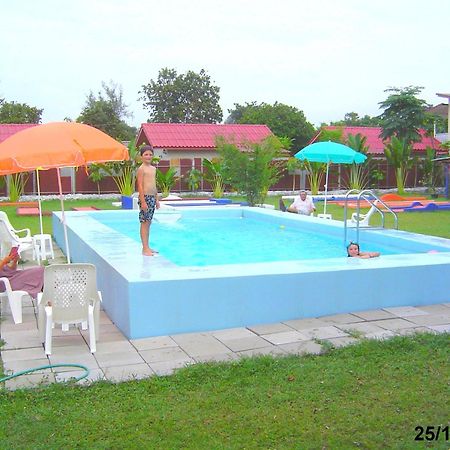 Mini-Golf **** & Resort Ubon Ratchathani Εξωτερικό φωτογραφία