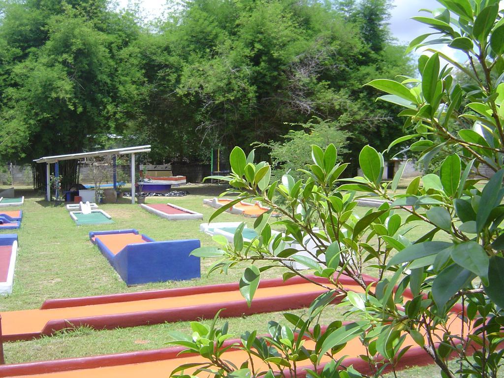 Mini-Golf **** & Resort Ubon Ratchathani Εξωτερικό φωτογραφία