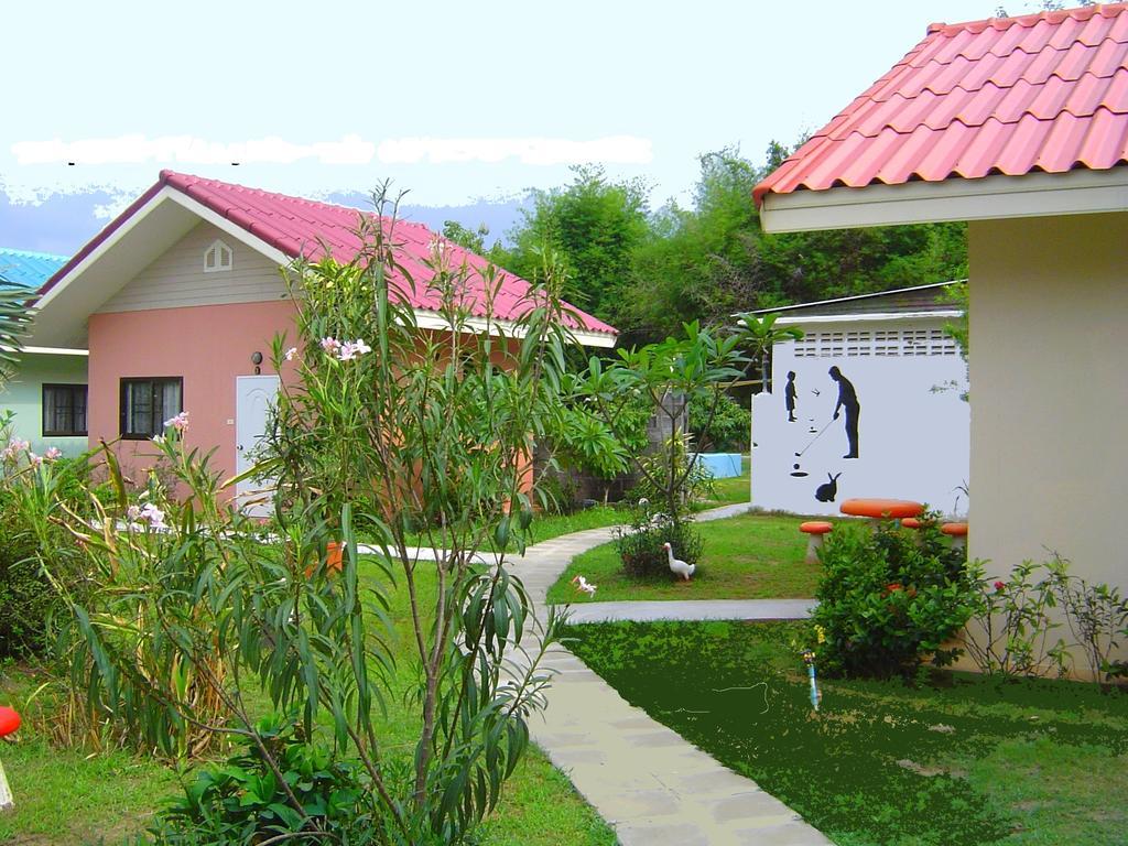 Mini-Golf **** & Resort Ubon Ratchathani Εξωτερικό φωτογραφία